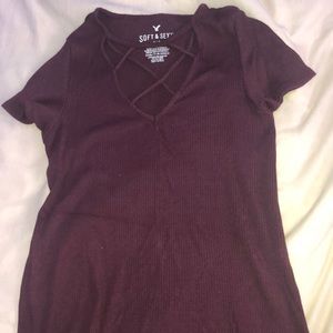 maroon american eagle shirt
